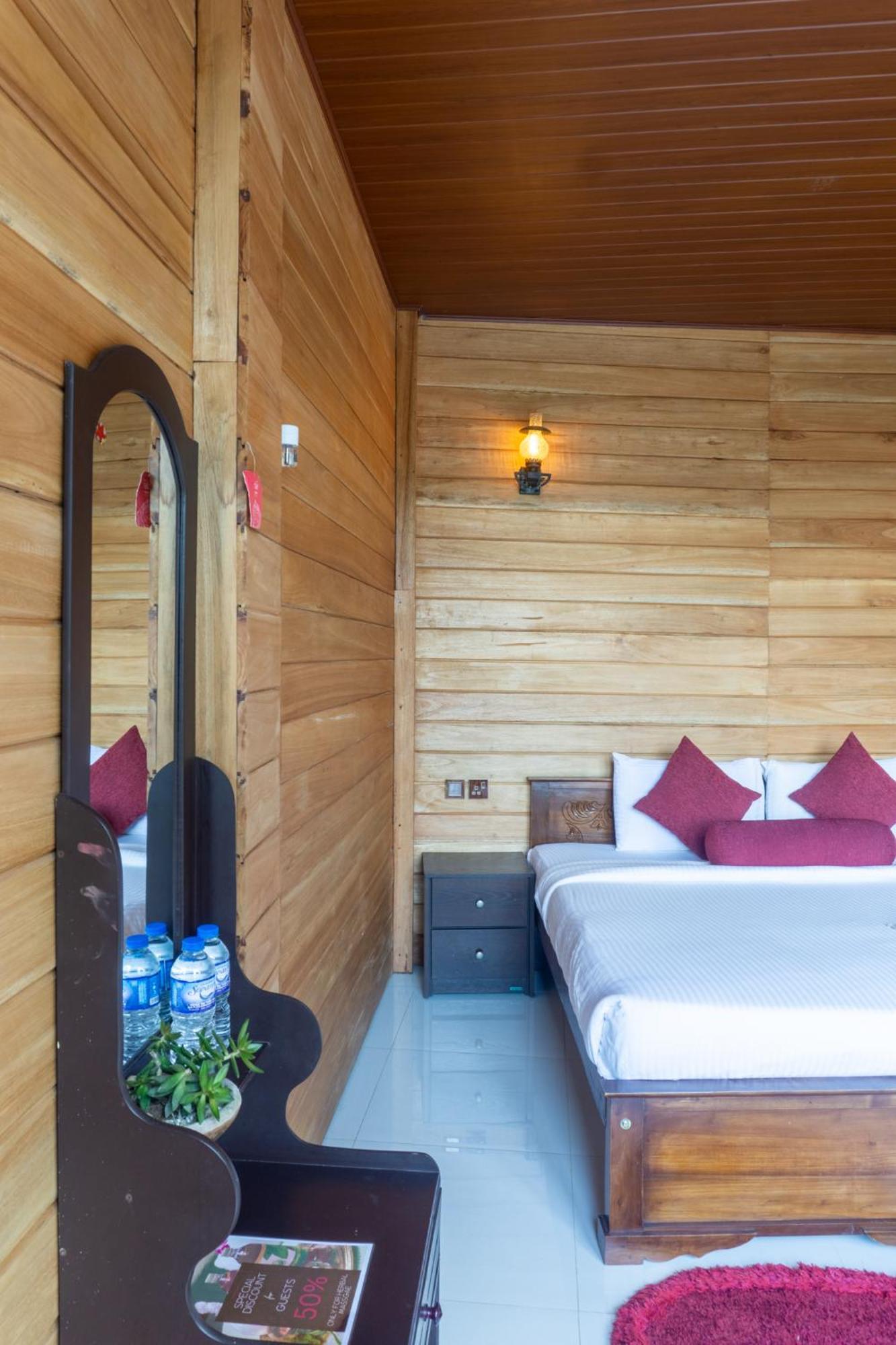 Refresh Inn Ella Eksteriør billede